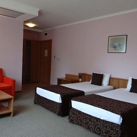 Hotel Real Пловдив Экстерьер фото
