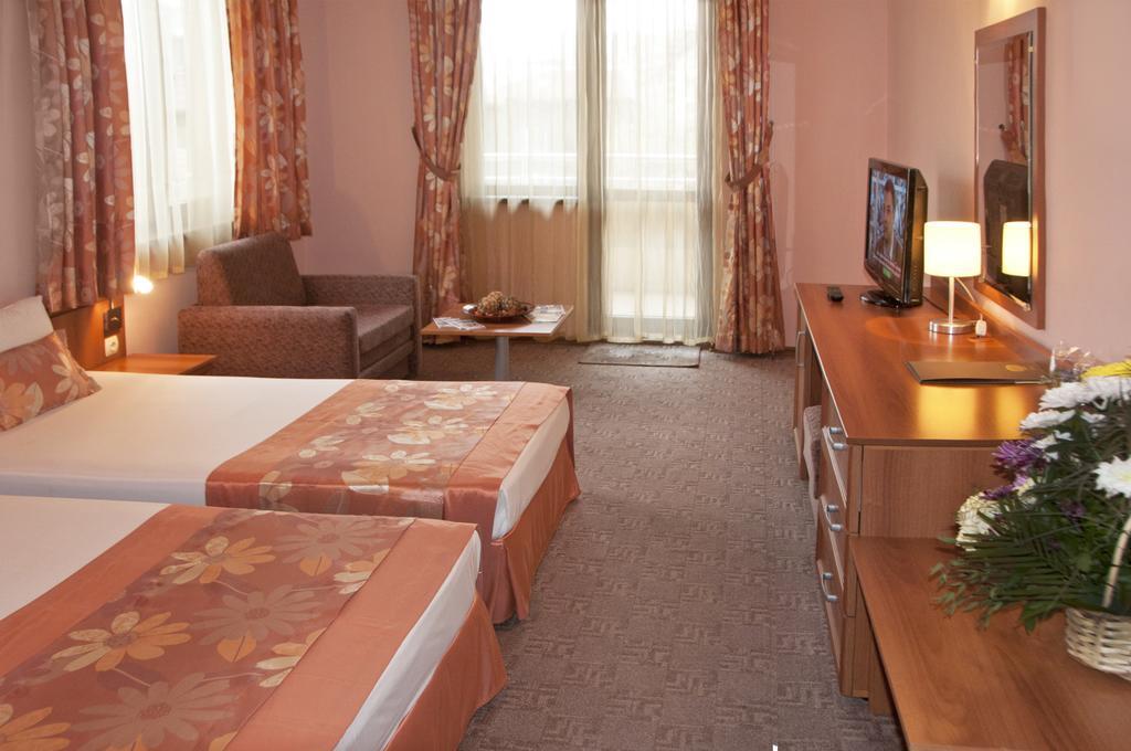 Hotel Real Пловдив Номер фото