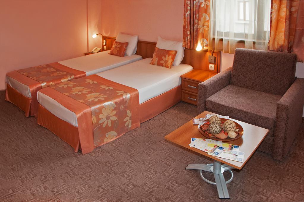 Hotel Real Пловдив Номер фото