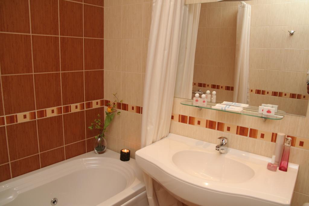Hotel Real Пловдив Экстерьер фото