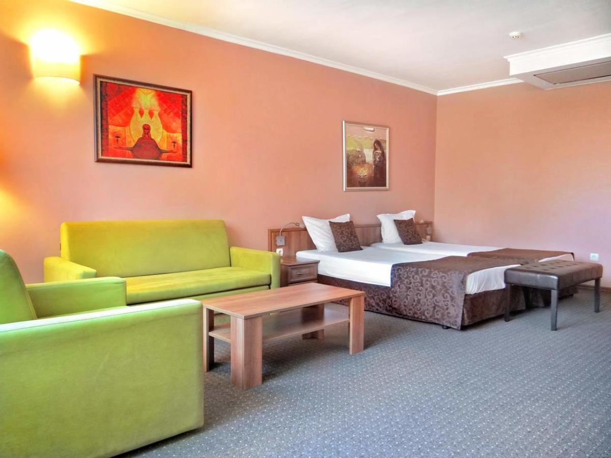Hotel Real Пловдив Экстерьер фото