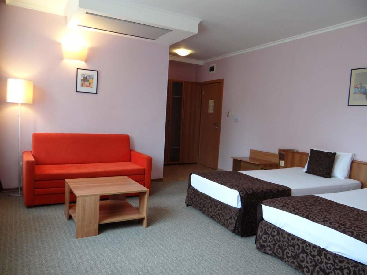 Hotel Real Пловдив Экстерьер фото